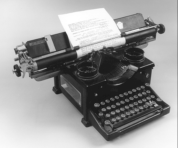 De typemachine waarmee Coba de stakingsoproep heeft getypt.