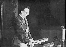 Arthur Seyss-Inquart bij zijn aanstelling als Rijkscommissaris van Nederland, 29 mei 1940.