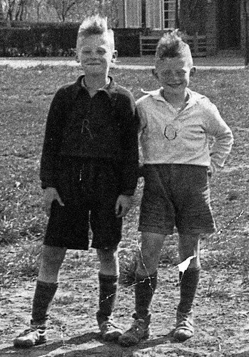 Robbie Been (links) met zijn broertje Otto, Amsterdam 1940.